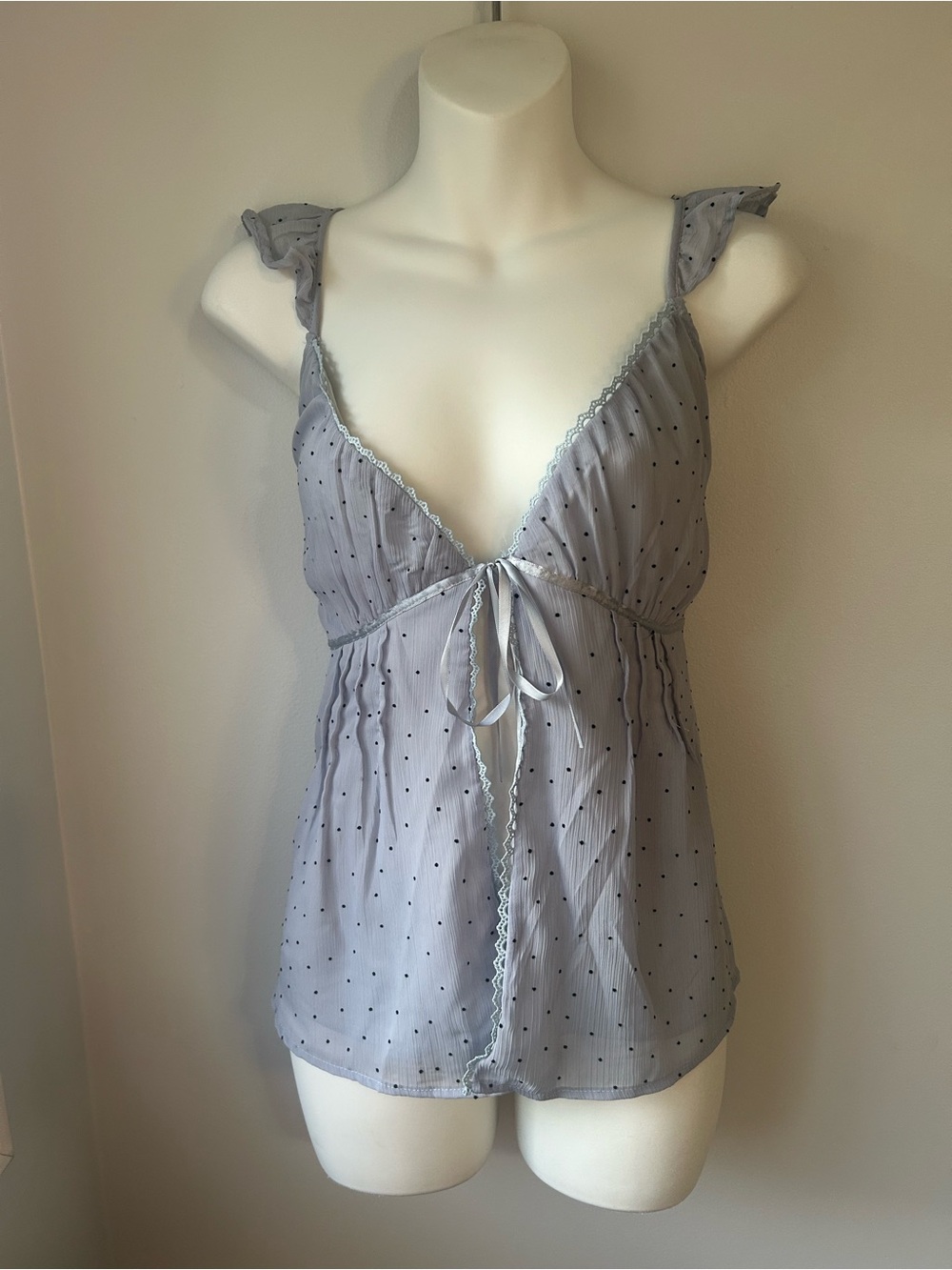NEW Kirious Los Angeles Light Blue Tie-Front Polka Dot Tank Top - Picture 5 of 14